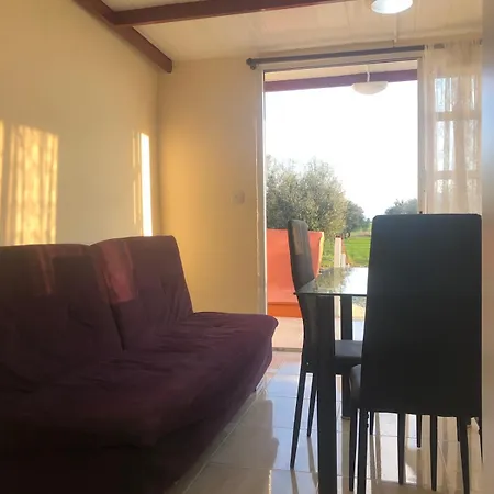 Mersinera Paradise Garden Noah House Casa vacanze Kivisil