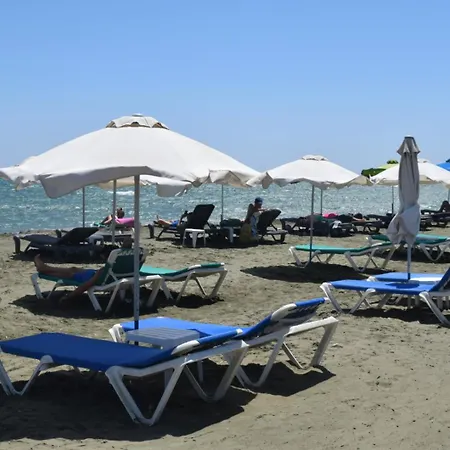 Casa vacanze Mersinera Paradise Garden Noah House *