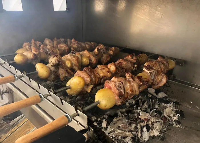 Mersinera Paradise Garden Noah House Kivisil