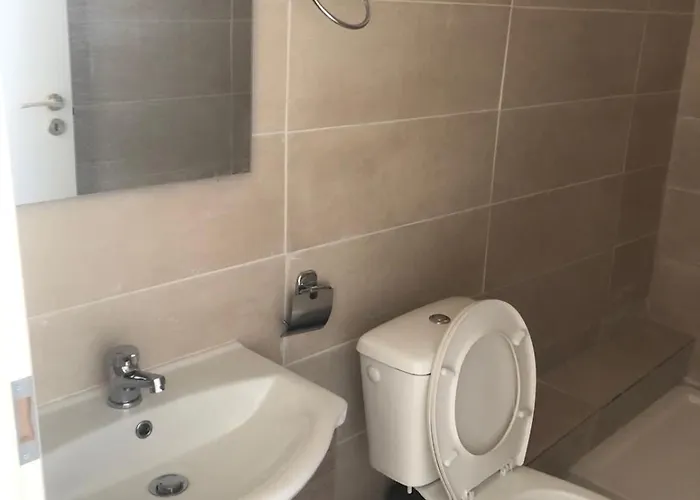 Mersinera Paradise Garden Noah House Kivisil