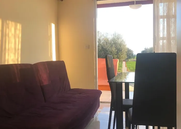 Mersinera Paradise Garden Noah House Σπίτι διακοπών Kivisil